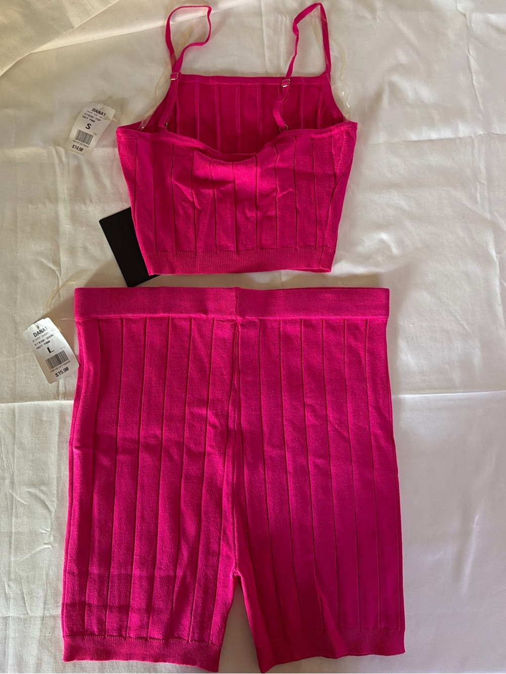 Short Set - Picture 2 of 4
